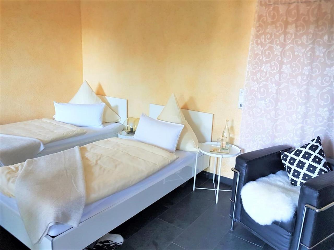 Gaestezimmer Hortensie Weil der Stadt Luaran gambar